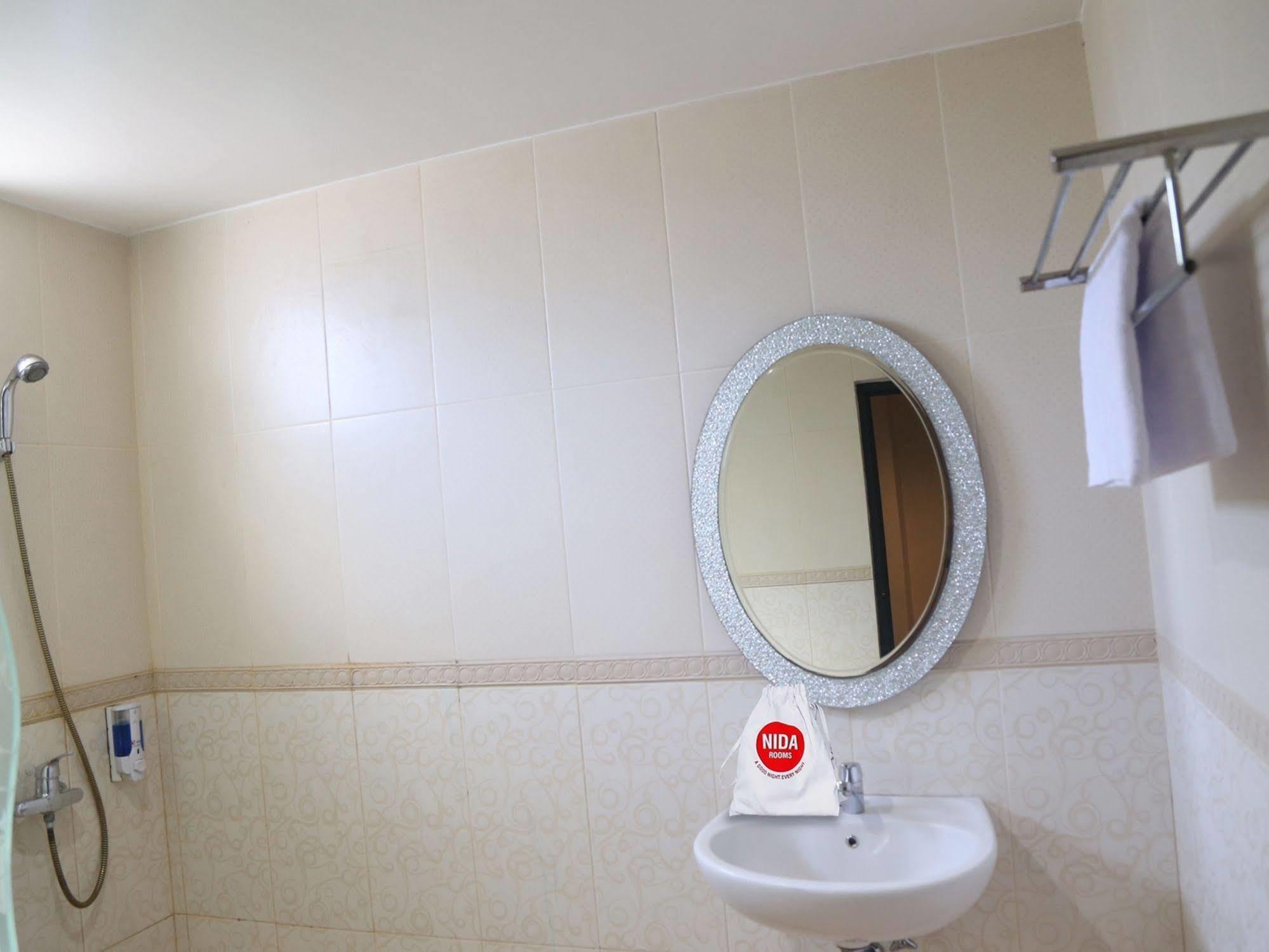 Nida Rotterdam Hotel 2*