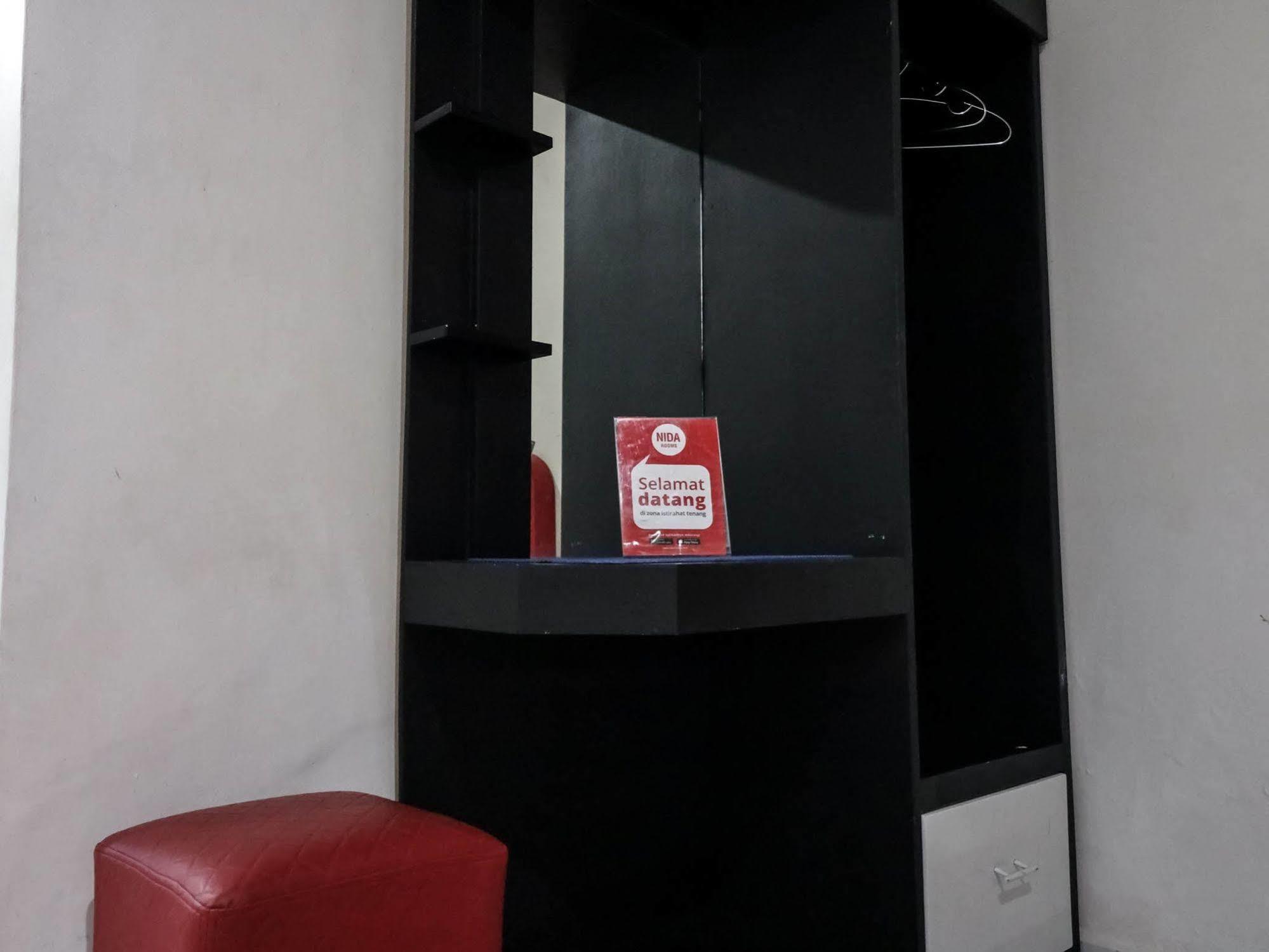 Nida Rotterdam Makassar